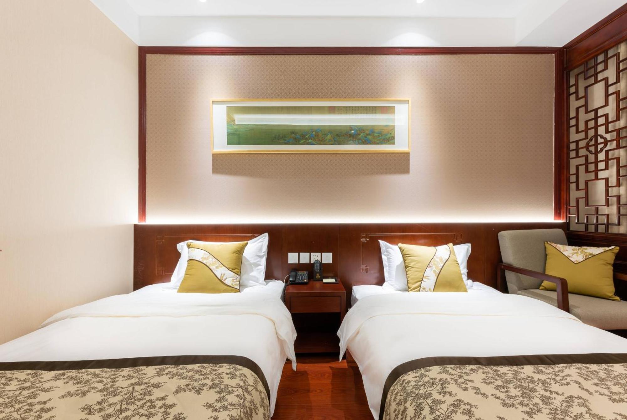 Chinese Culture Boutique Hotel-Tangfu,Traditional Chinese Theme,Heart Of Beijing,Near Forbidden City,Tiananmen Square,Hutongs,Metro Access,Free Coffee,Tea,Laundry Номер фото